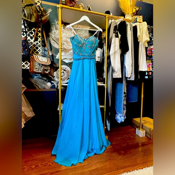 Bold in blue. Classic elegant and a little electric.